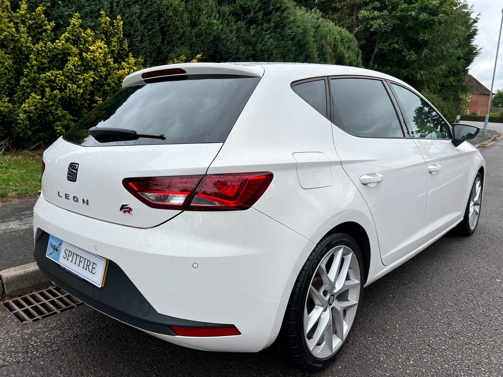 
								SEAT Leon 2.0 TDI CR FR Euro 5 (s/s) 5dr full									
