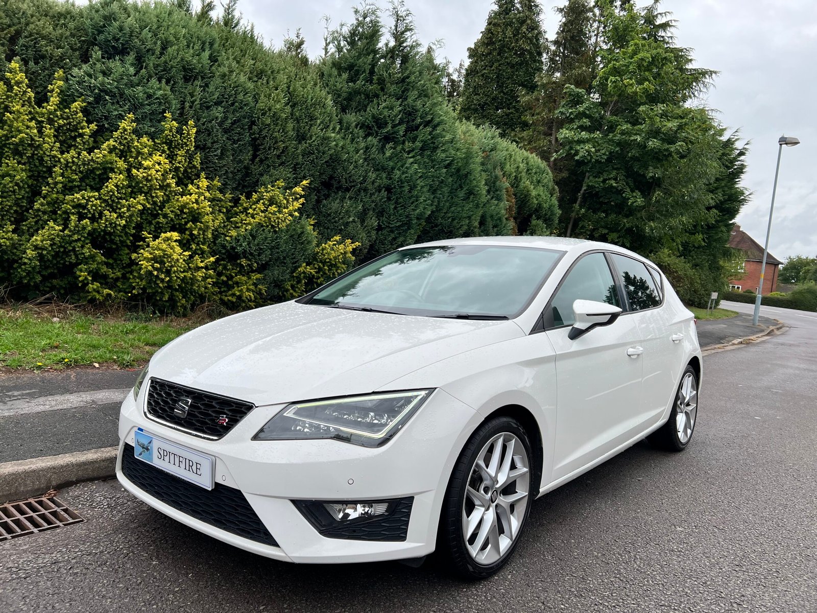 
								SEAT Leon 2.0 TDI CR FR Euro 5 (s/s) 5dr full									