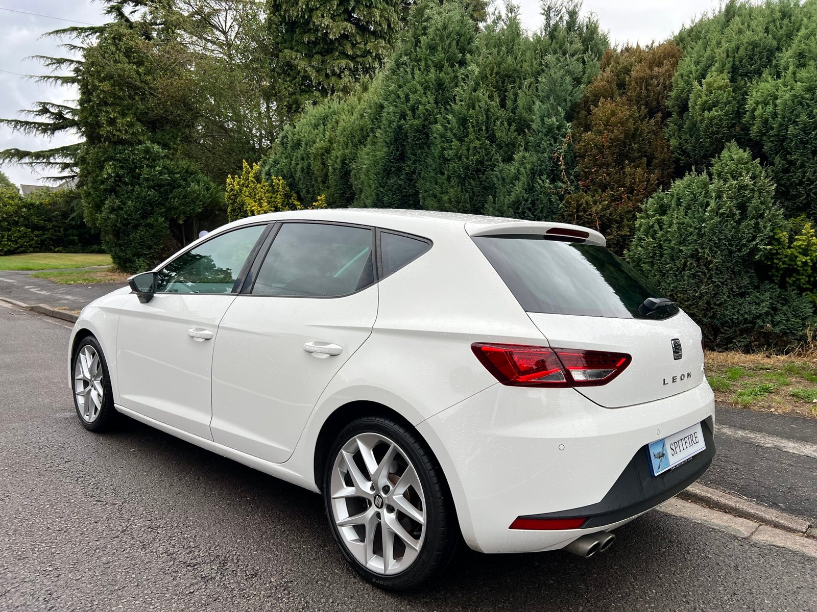 
								SEAT Leon 2.0 TDI CR FR Euro 5 (s/s) 5dr full									