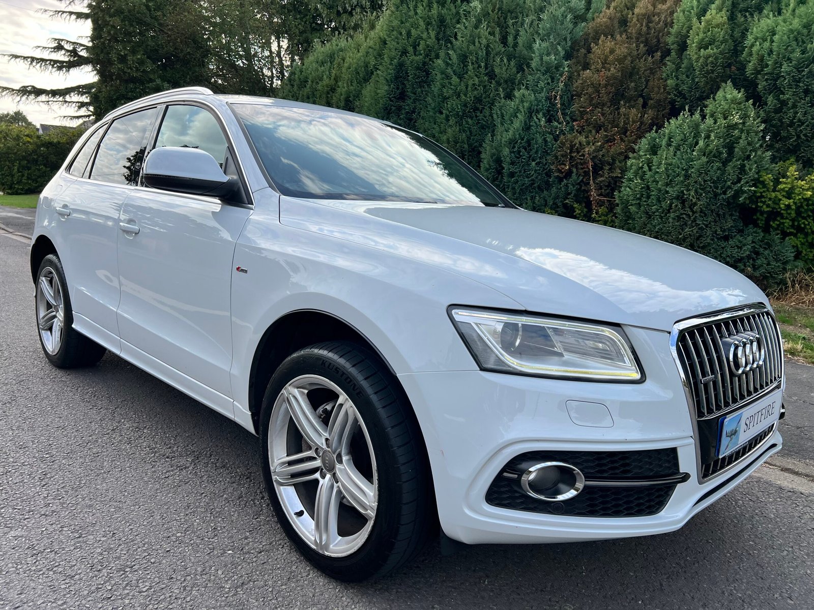 
								Audi Q5 2.0 TDI S line Plus quattro Euro 5 (s/s) 5dr full									