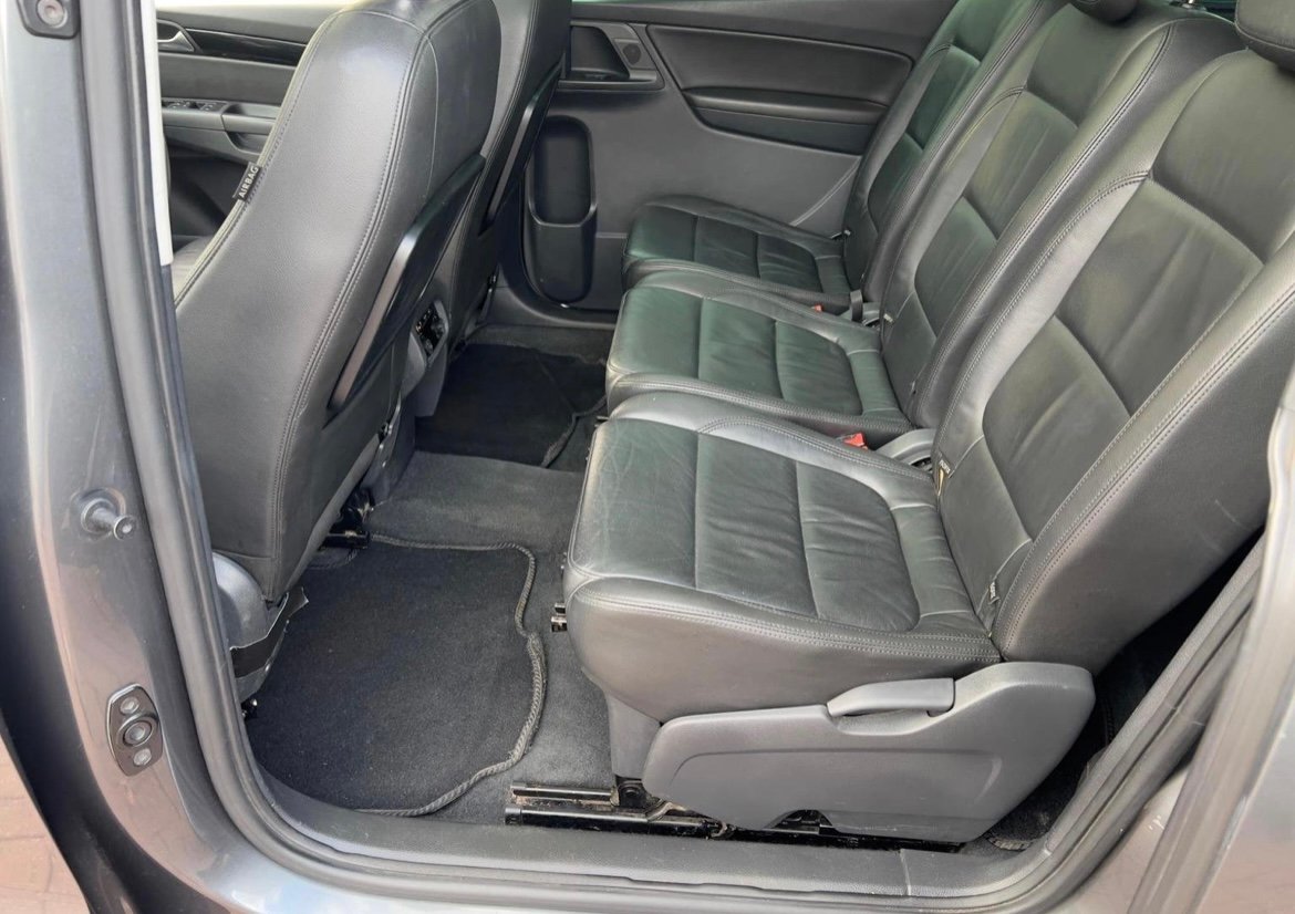 
								SEAT Alhambra 2.0 TDI Ecomotive CR SE Lux Euro 5 (s/s) 5dr full									