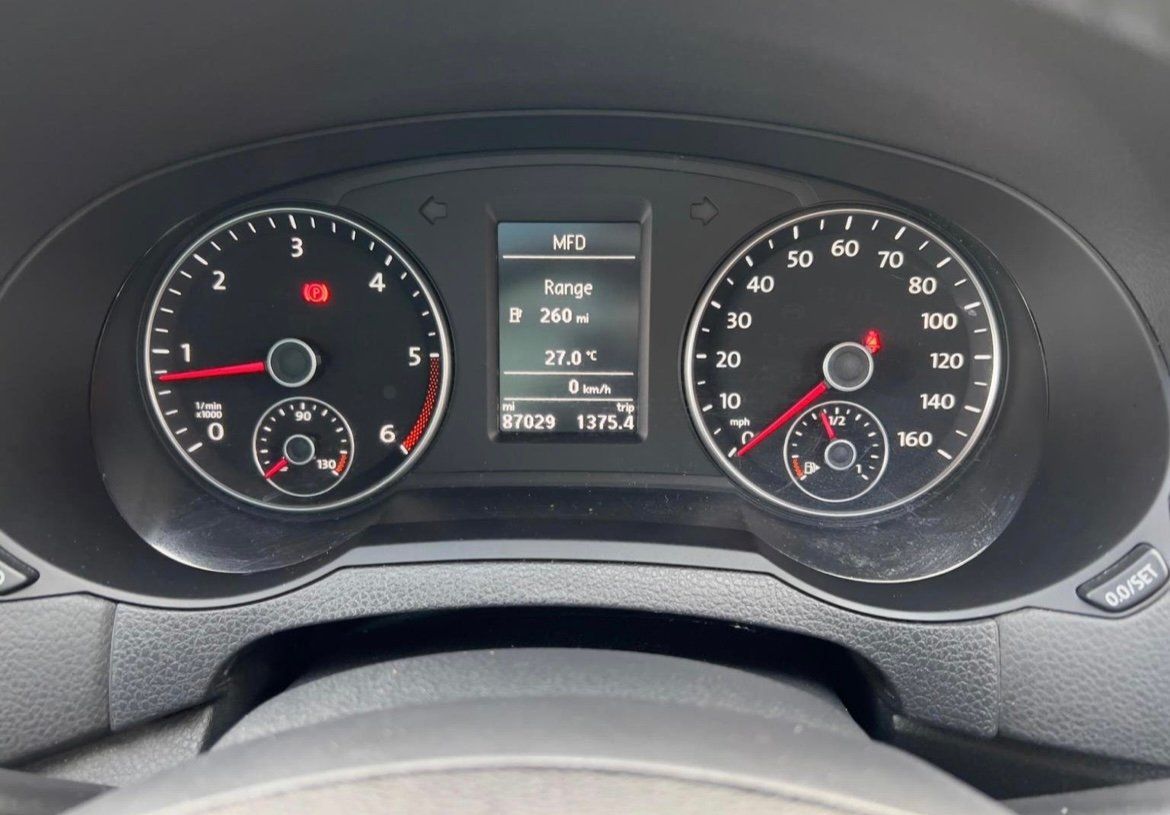 
								SEAT Alhambra 2.0 TDI Ecomotive CR SE Lux Euro 5 (s/s) 5dr full									