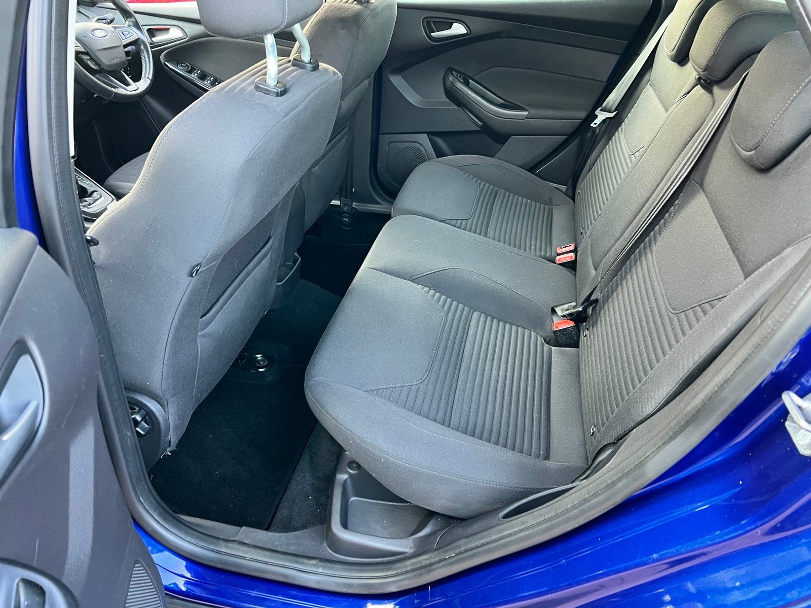 
								Ford Focus 1.5 TDCi Titanium Euro 6 (s/s) 5dr full									