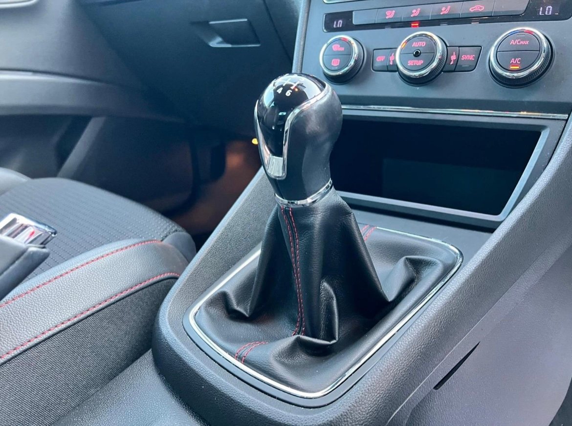 
								SEAT Leon 2.0 TDI CR FR Euro 5 (s/s) 5dr full									