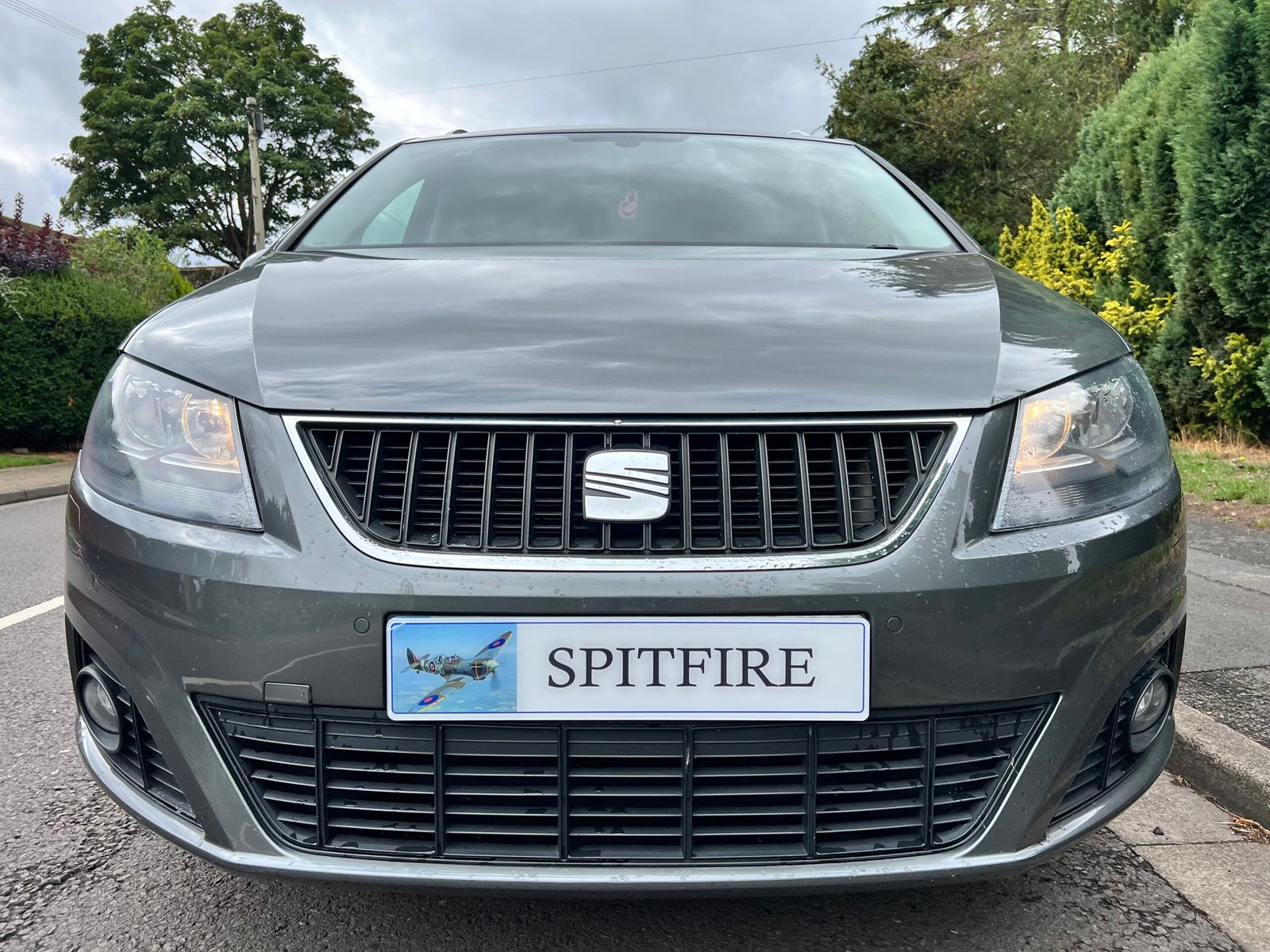 
								SEAT Alhambra 2.0 TDI Ecomotive CR SE Lux Euro 5 (s/s) 5dr full									