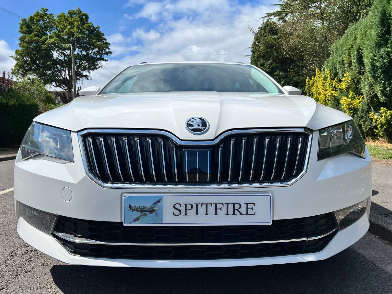 
								Skoda Superb 2.0 TDI SE Euro 6 (s/s) 5dr full									