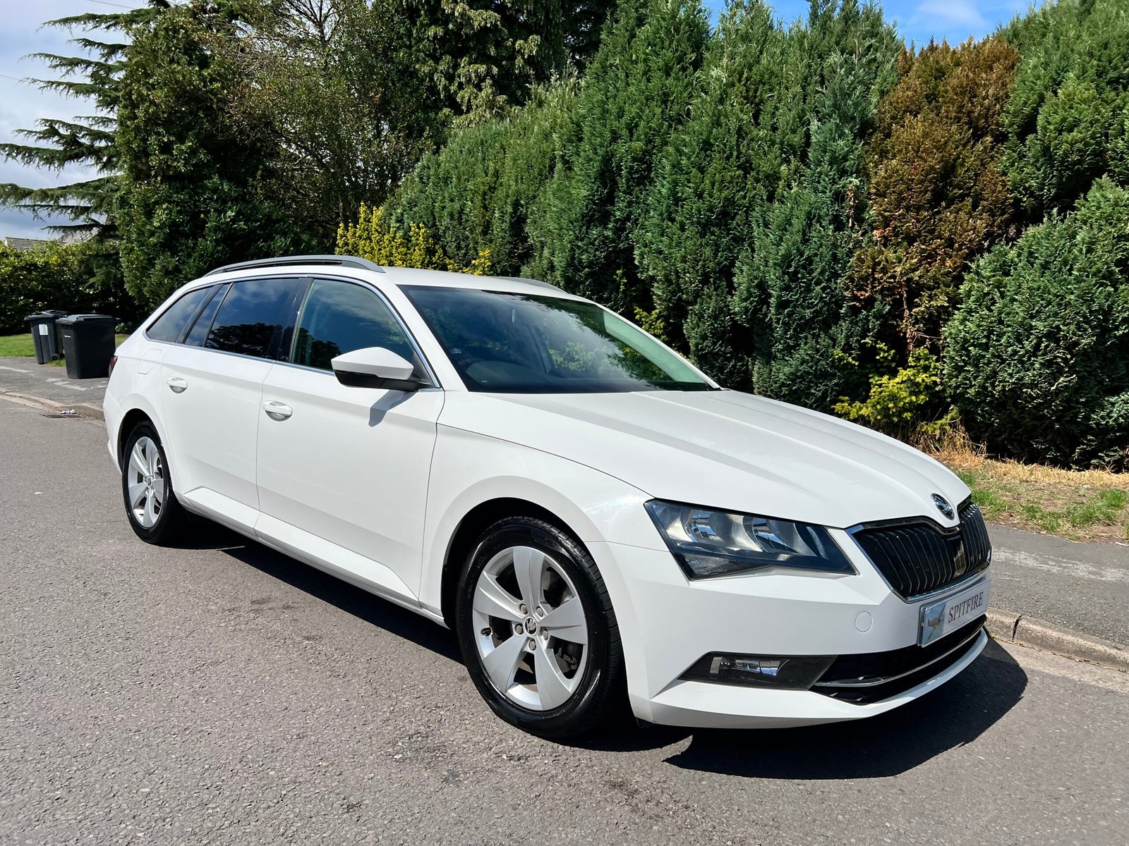 
								Skoda Superb 2.0 TDI SE Euro 6 (s/s) 5dr full									