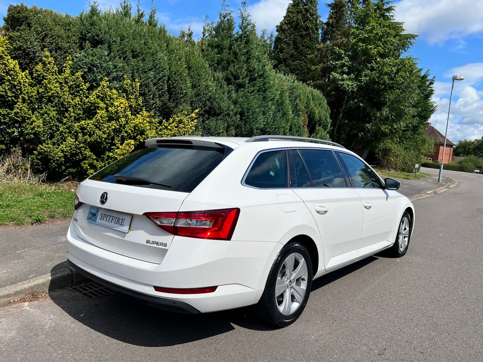 
								Skoda Superb 2.0 TDI SE Euro 6 (s/s) 5dr full									