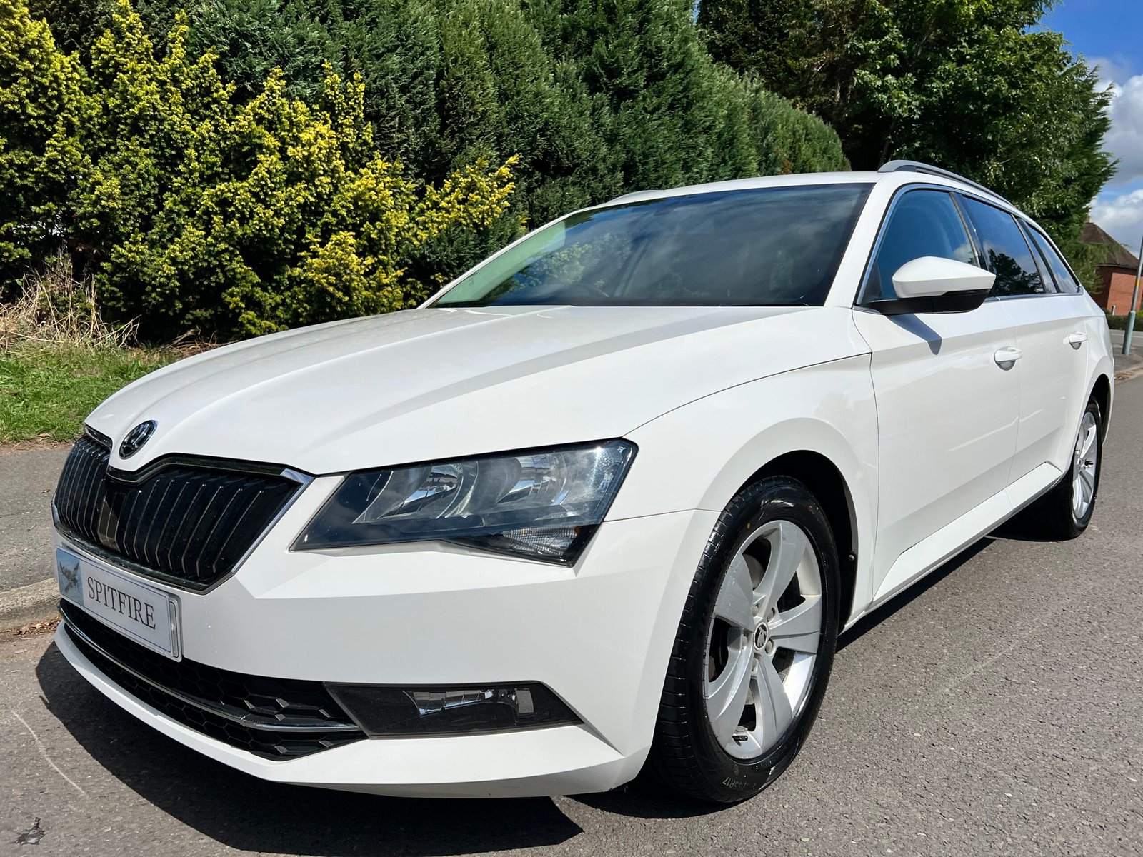 
								Skoda Superb 2.0 TDI SE Euro 6 (s/s) 5dr full									