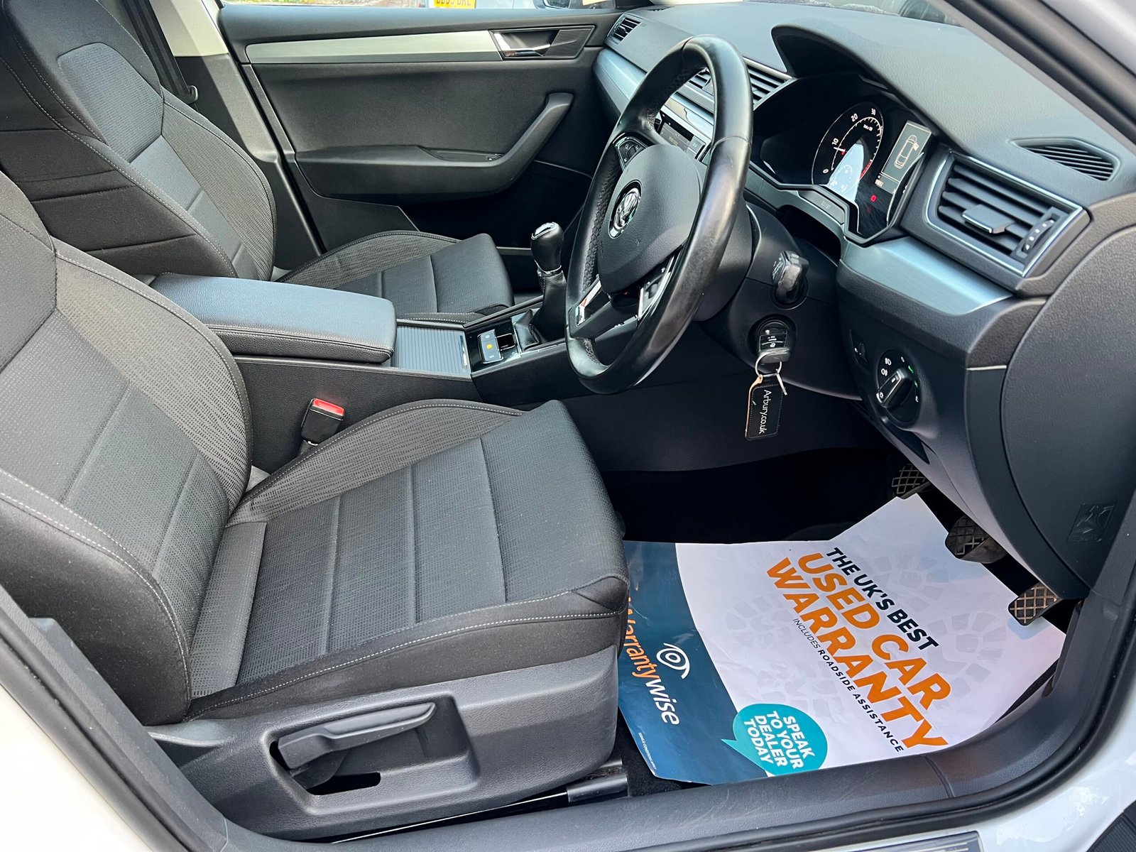 
								Skoda Superb 2.0 TDI SE Euro 6 (s/s) 5dr full									