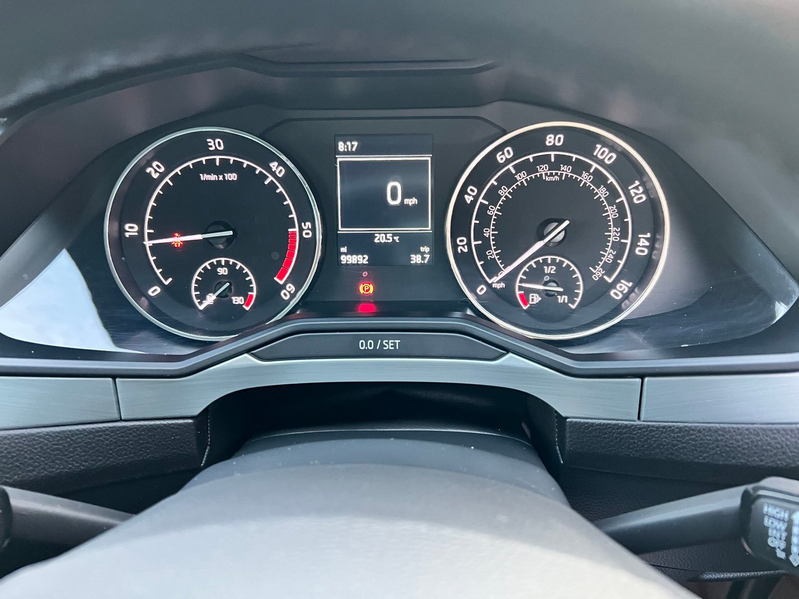 
								Skoda Superb 2.0 TDI SE Euro 6 (s/s) 5dr full									