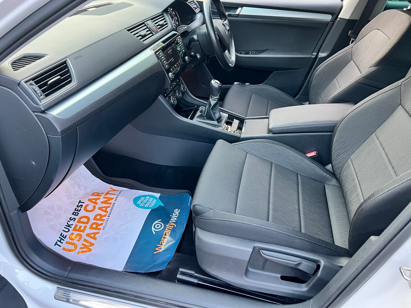 
								Skoda Superb 2.0 TDI SE Euro 6 (s/s) 5dr full									