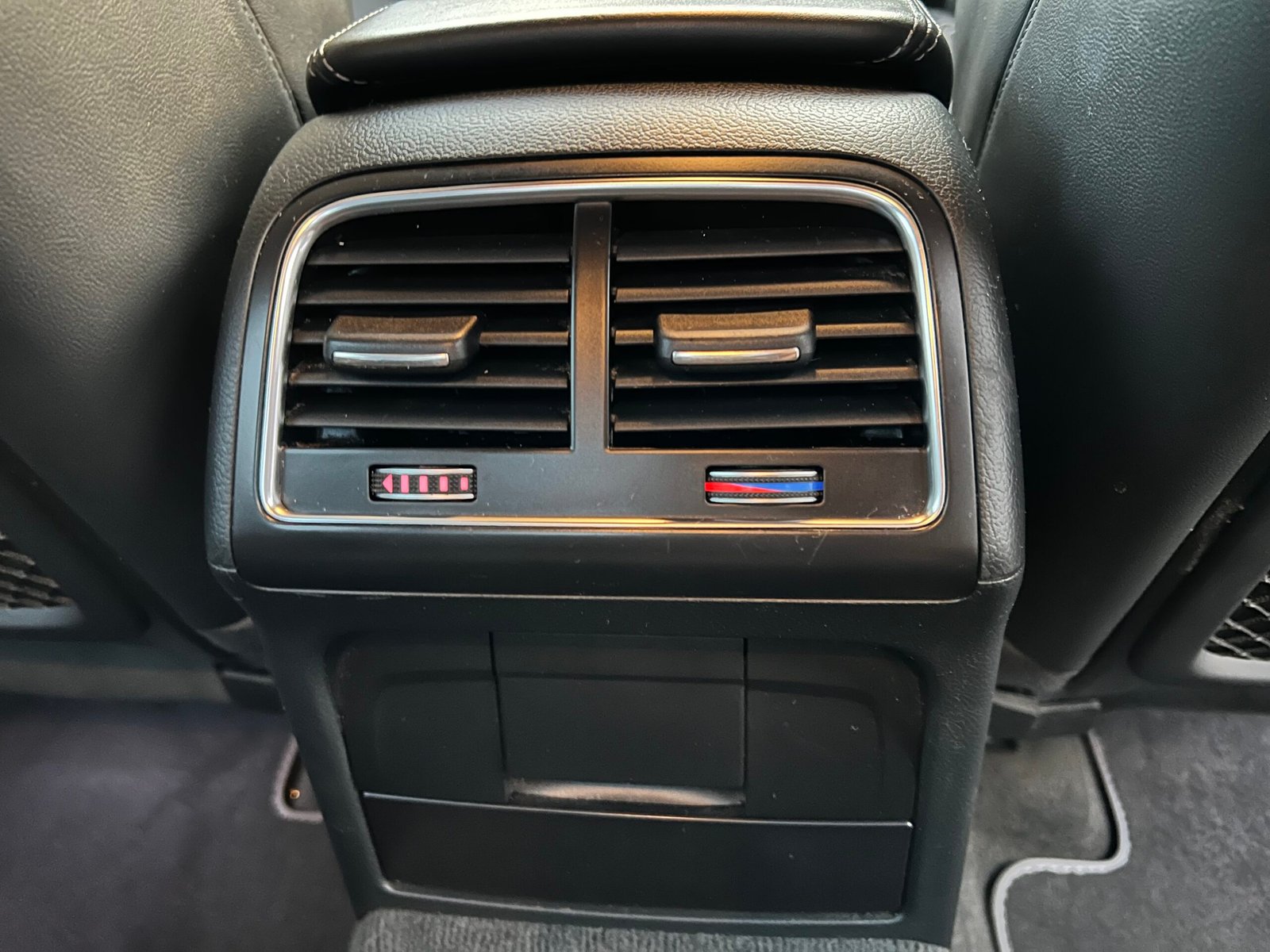 
								Audi A4 2.0 TDI Black Edition Euro 5 (s/s) 4dr full									