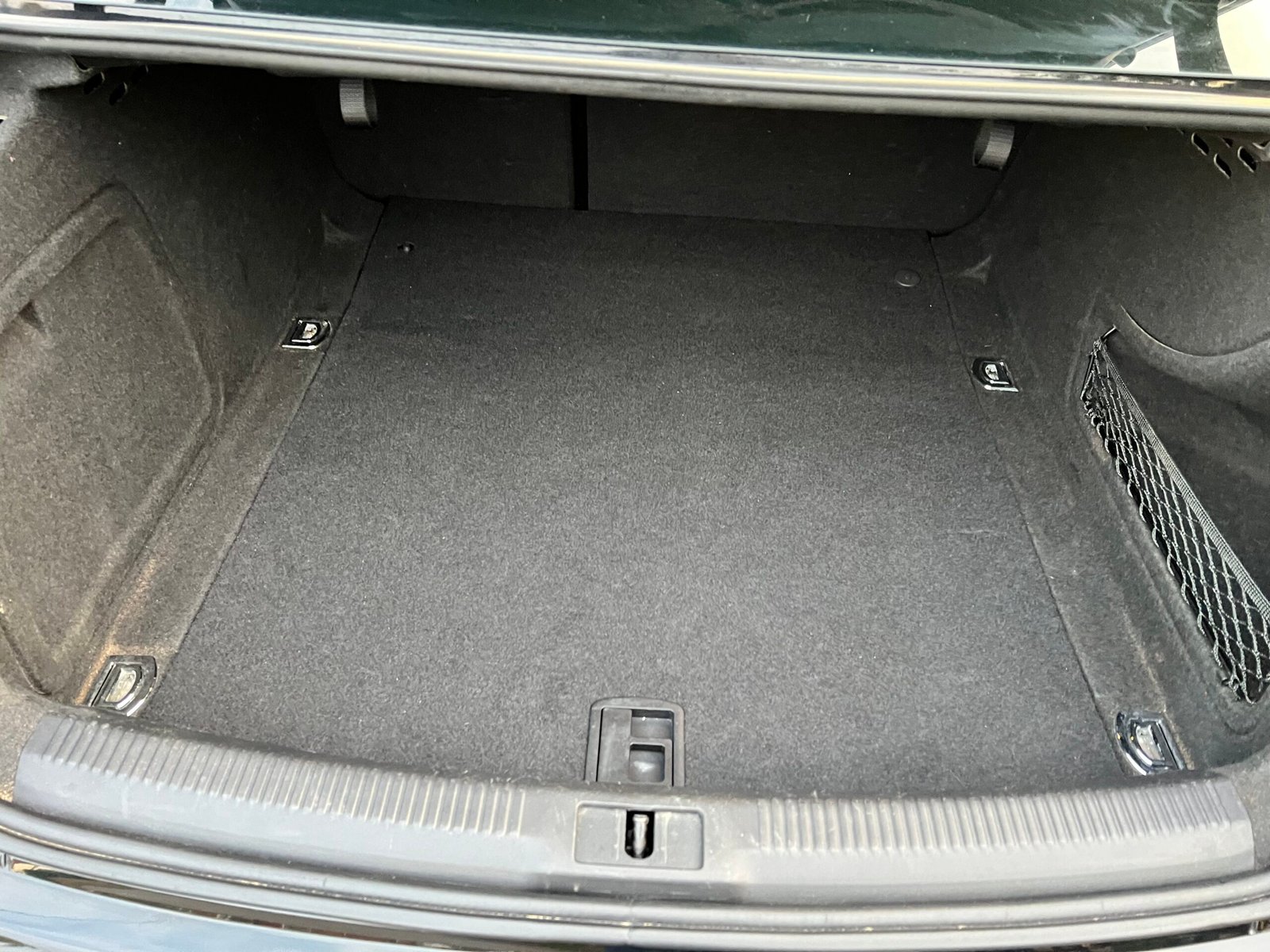 
								Audi A4 2.0 TDI Black Edition Euro 5 (s/s) 4dr full									