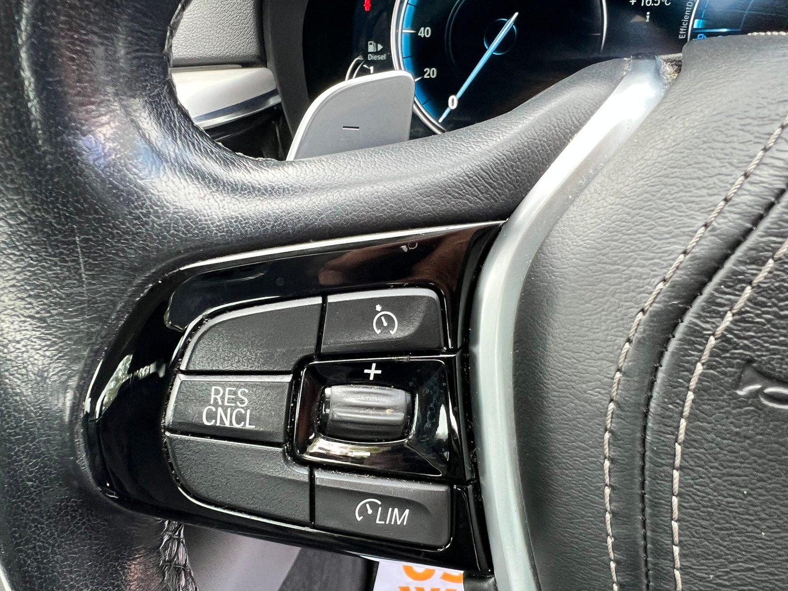 
								BMW 5 Series 2.0 520d ED SE Auto Euro 6 (s/s) 4dr full									