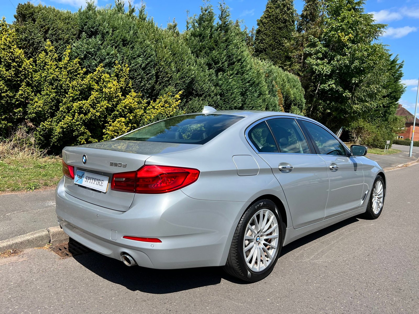 
								BMW 5 Series 2.0 520d ED SE Auto Euro 6 (s/s) 4dr full									